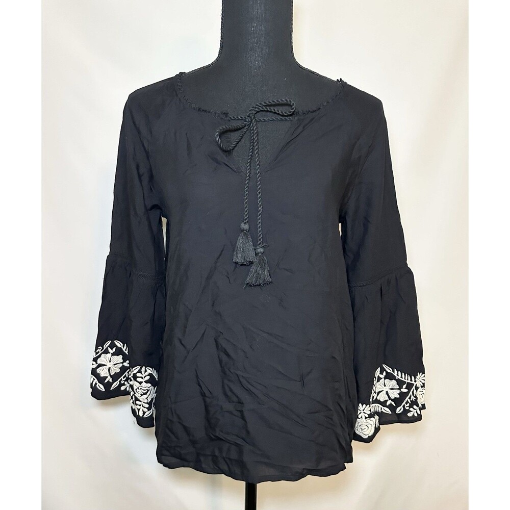 Love Tree Black Boho Floral Embroidered Bell Sleeve Tassel Blouse Women's SMALL